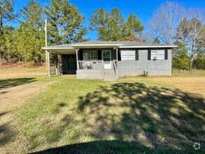 Building Photo - 3 Bed/1 Bath for Rent in Brandon 042! Pear...