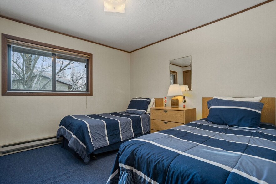 Building Photo - 1710 Saddle Creek Ct