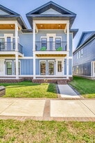 Building Photo - 562 N De Villiers St