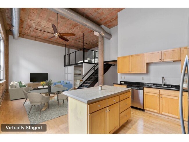 Building Photo - 521 S 7th St