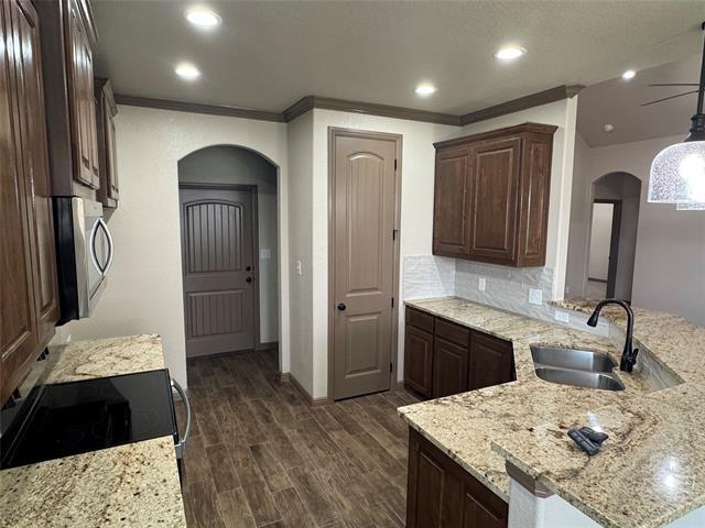 Building Photo - 1317 Oleander Dr