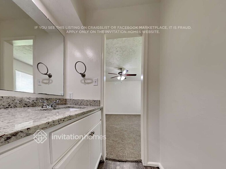 Building Photo - 22526 Smokey Hill Dr