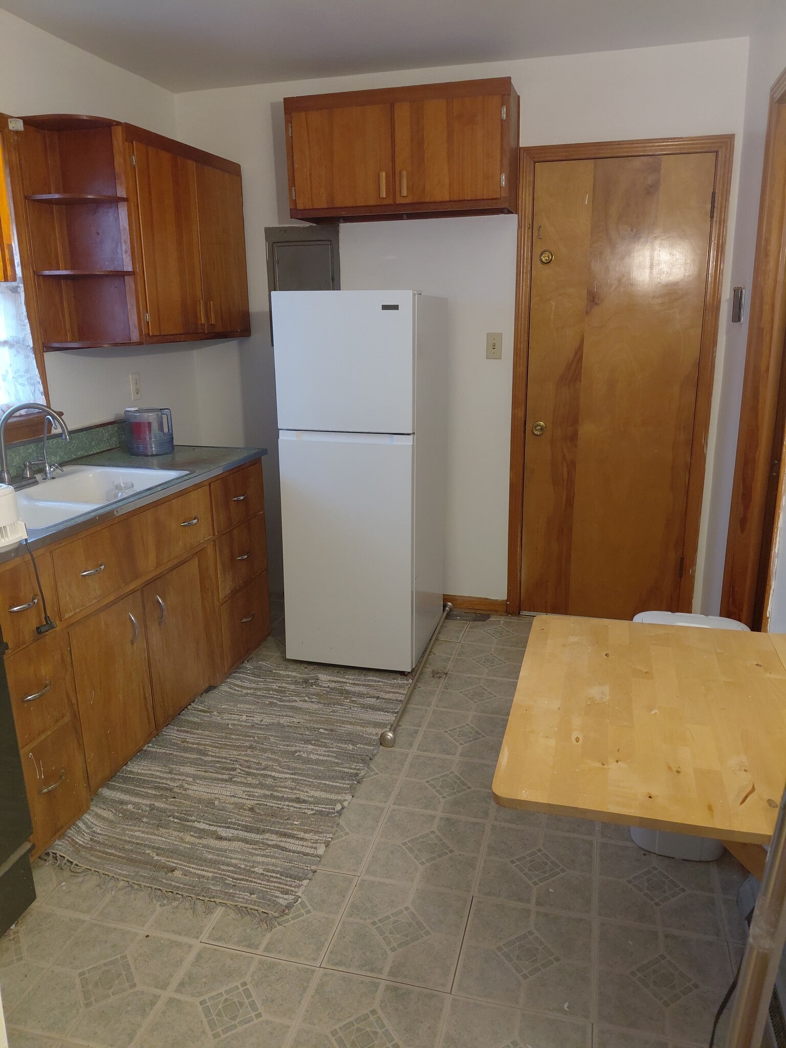 Kitchen - 901 Old Homestead Ln