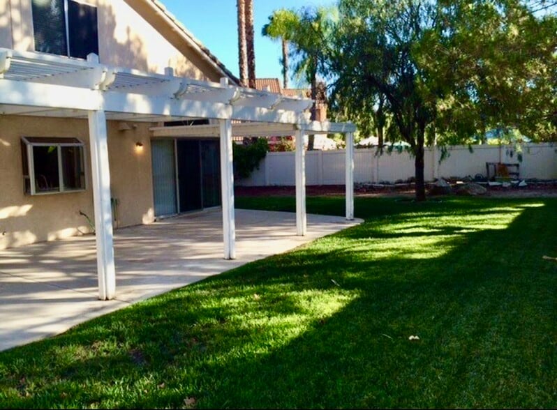 Building Photo - 39259 Via Las Sintras