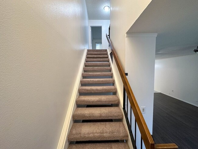 Building Photo - Townhome AVAILABLE NOW in Colton. 2 Bed / 2 Bath Floorplan  + Garage!