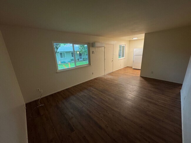Building Photo - Mulberry Court Apartments