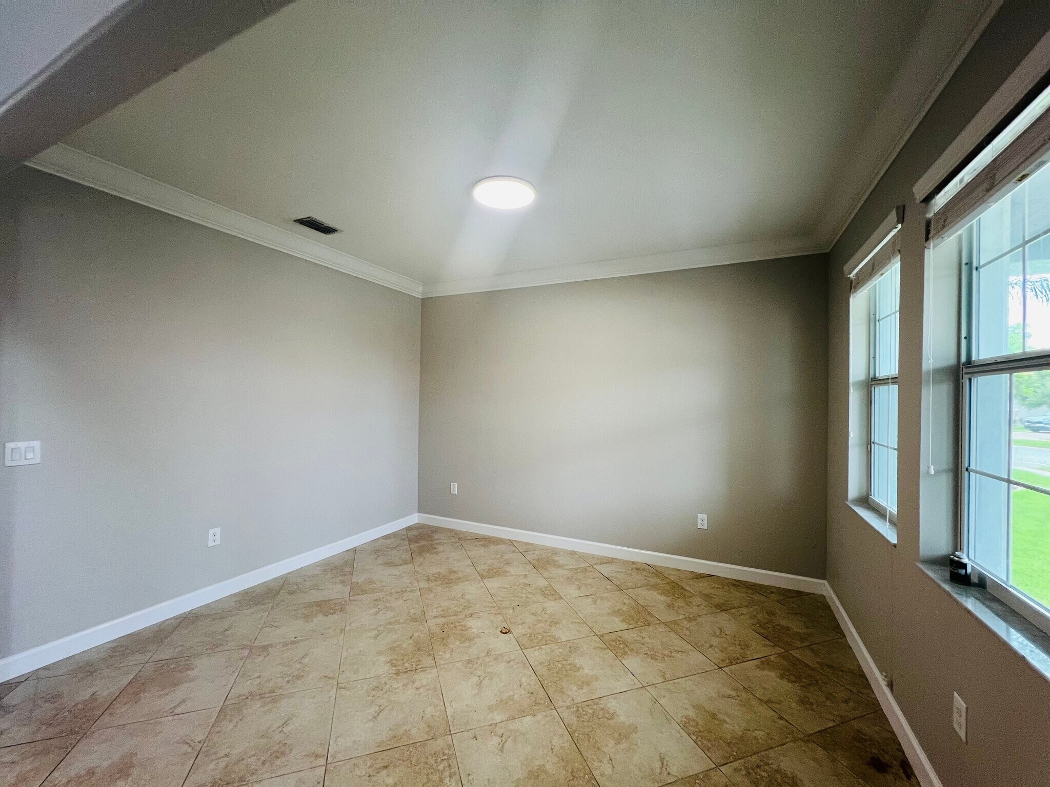 Building Photo - 13149 Green Violet Dr