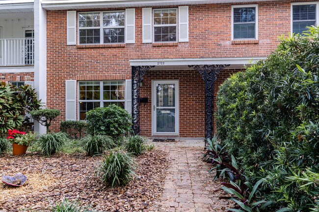 Building Photo - 2722 Cardinal Dr