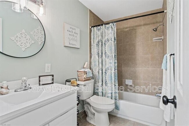 Building Photo - 623 Redhorse Lane
