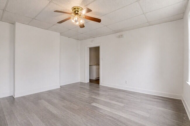 Building Photo - 2954 Central Pkwy