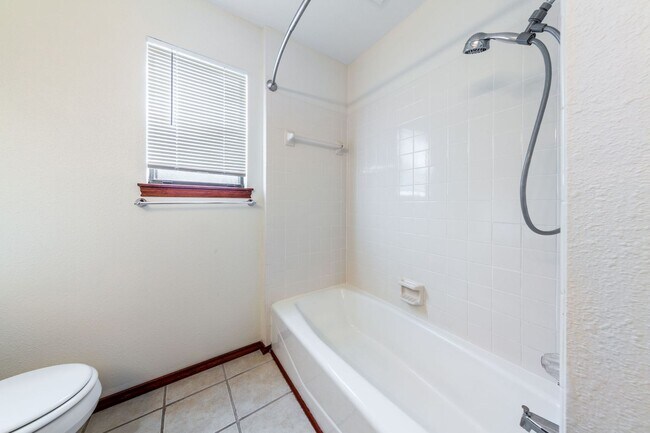 Building Photo - 57 Woodcreek Dr