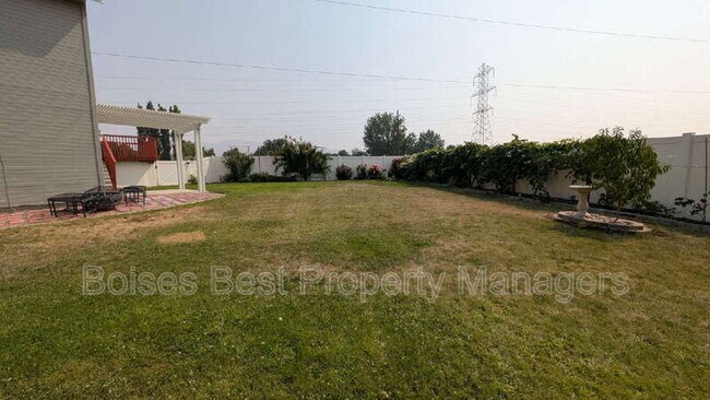 Building Photo - 5734 S Hollyhock Pl
