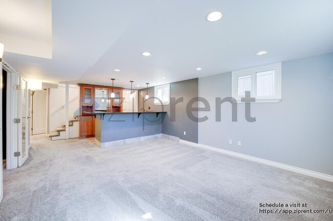 Building Photo - 3218 NW 60th St