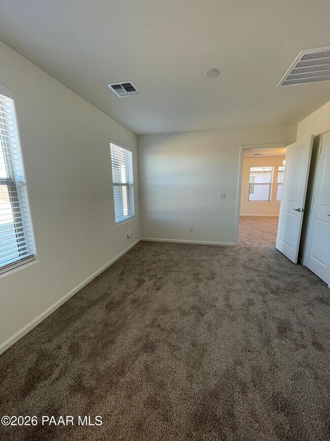 Building Photo - 1118 Helsing Rd