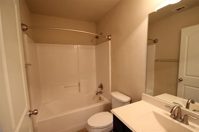 Building Photo - 3102 Flowering Springs Dr