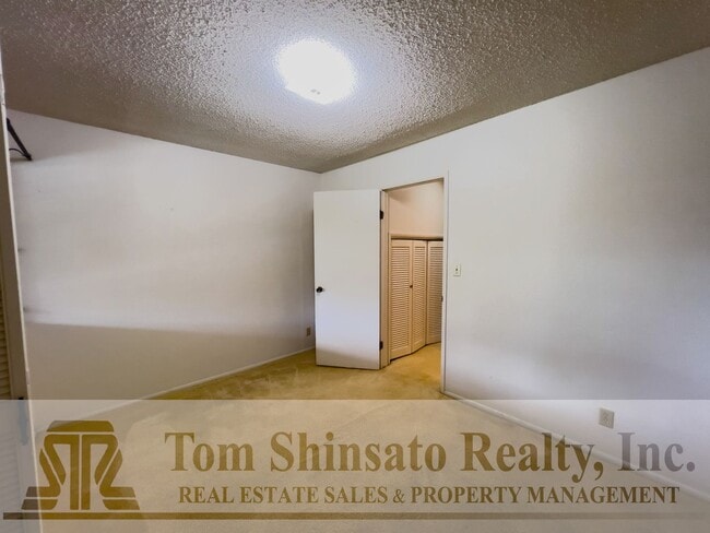 Building Photo - Townhouse at Mariner's Village 2