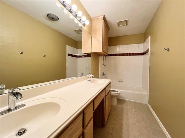 Building Photo - 9113 Trail Wood Dr