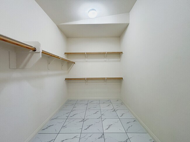 Building Photo - 8010 Bodie Island Ct