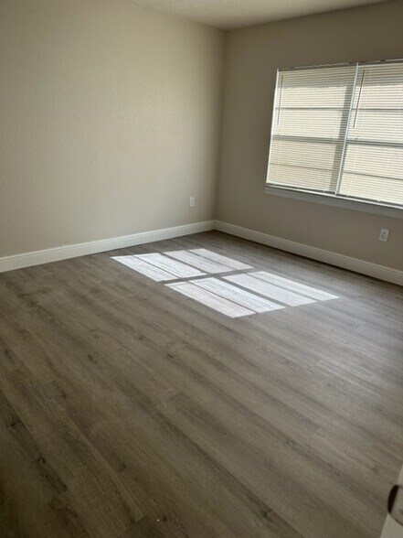 Building Photo - 1172 Calle Del Rey