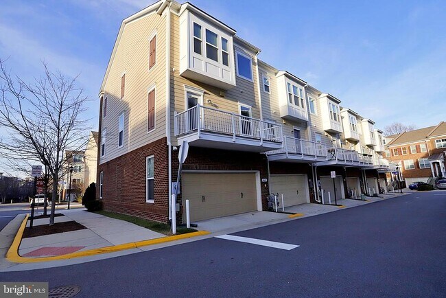 Building Photo - 9612 Stockwell Ln
