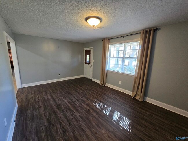 Building Photo - 159 Mallard Dr