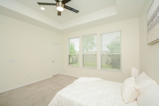 Building Photo - 18134 Sonresa Wy