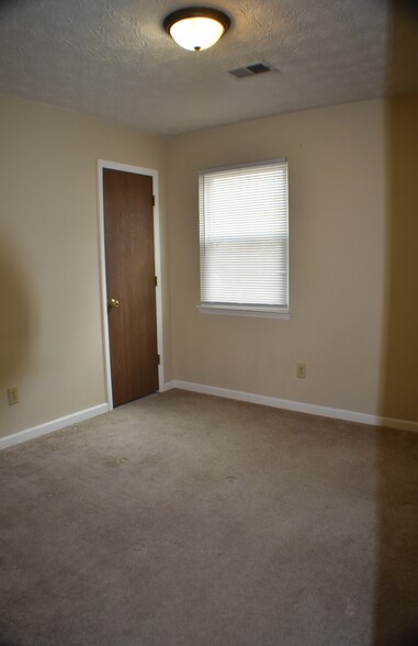 Building Photo - 10420 Virginia Pine Ln