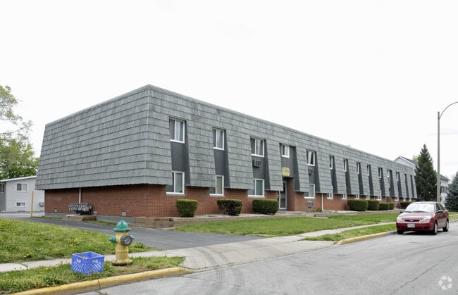 Main Photo - 841 8th St