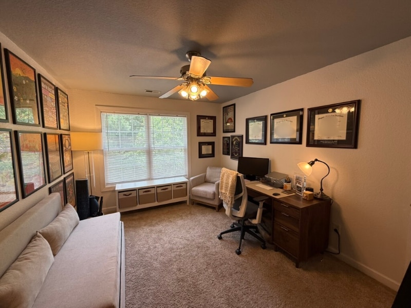 Building Photo - 472 Fieldstone Glen Way