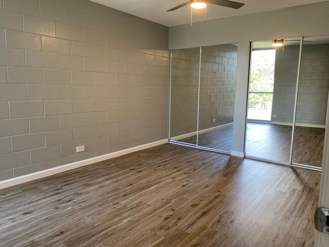 Building Photo - 2Bed/1.5Bth Remodeled fresh clean..like new move in ready now!