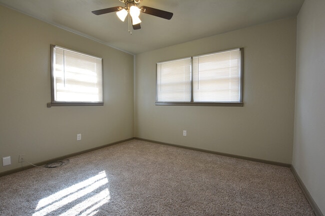 Building Photo - 4940 7th St