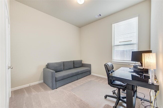 Building Photo - 6019 Bristlegrass Ln
