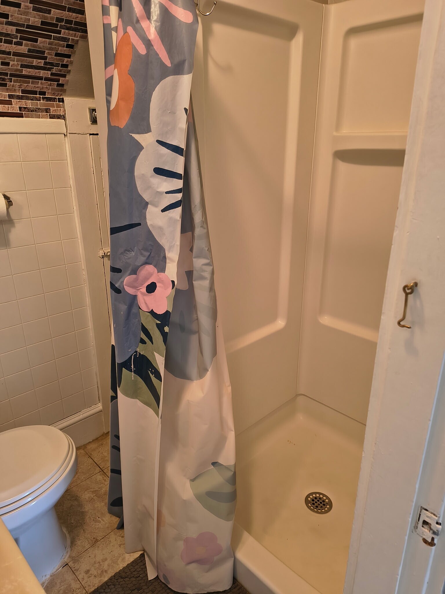 Building Photo - 24 Cameron Ave