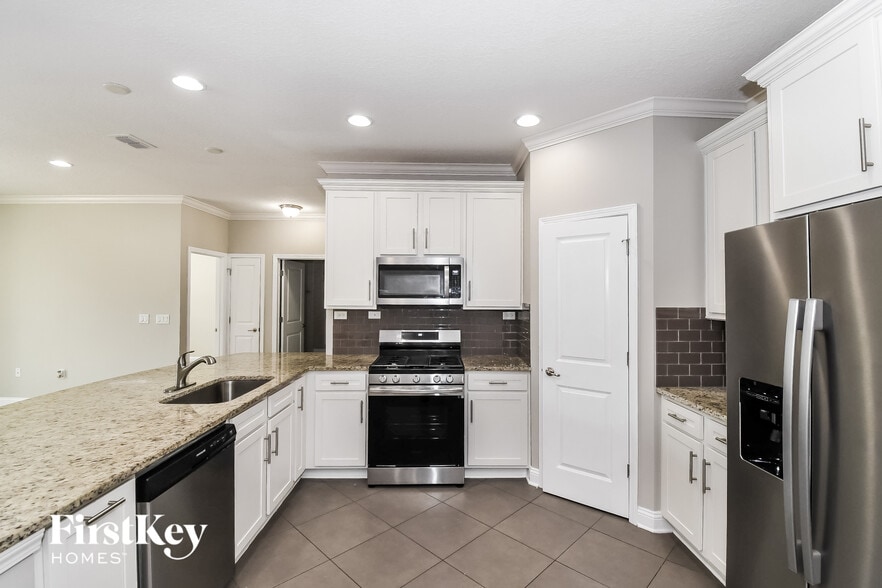 Building Photo - 2406 Caney Oaks Dr