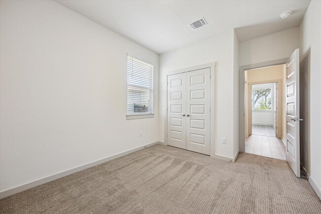 Building Photo - 11016 Tildon Ave