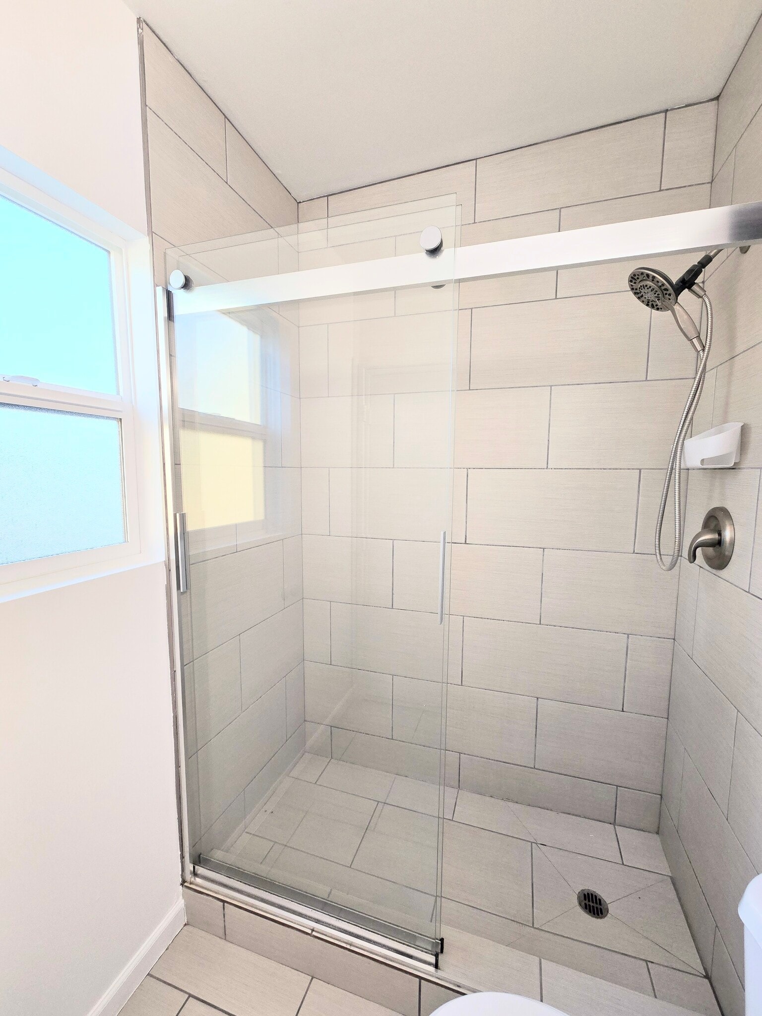 Bathroom 1 - 3121 Larga Ave