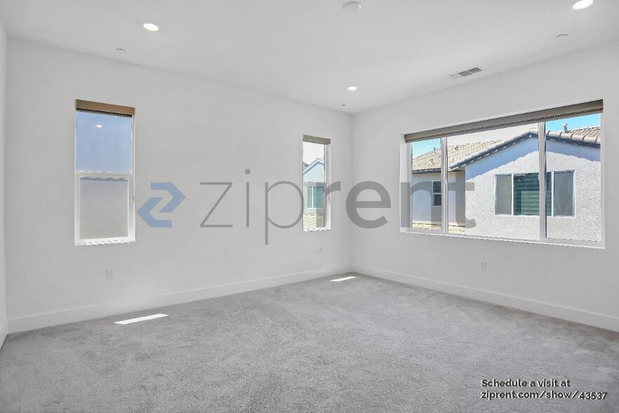 Building Photo - 435 N Geyserville Wy