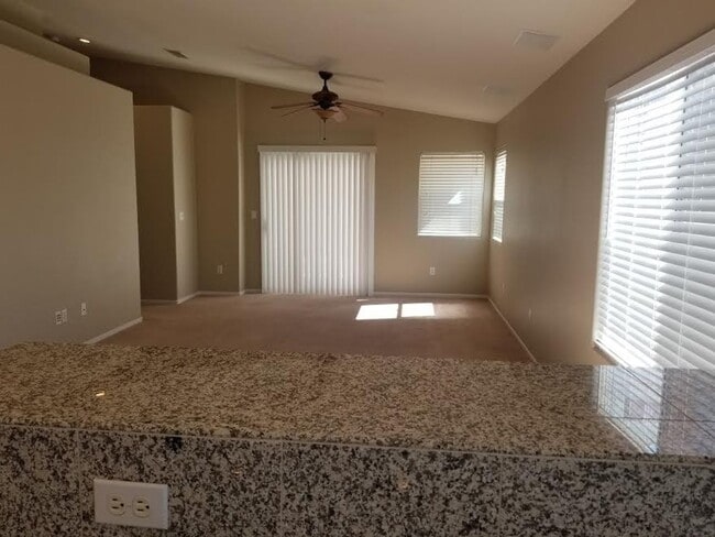 Building Photo - Henderson/Seven Hills - Single Story Gated...