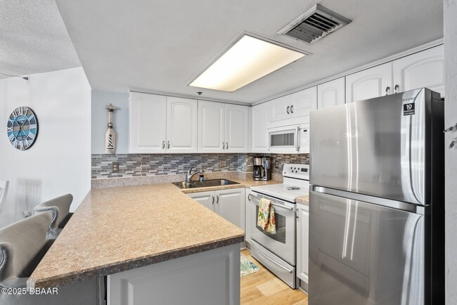 Building Photo - 3023 S Atlantic Ave