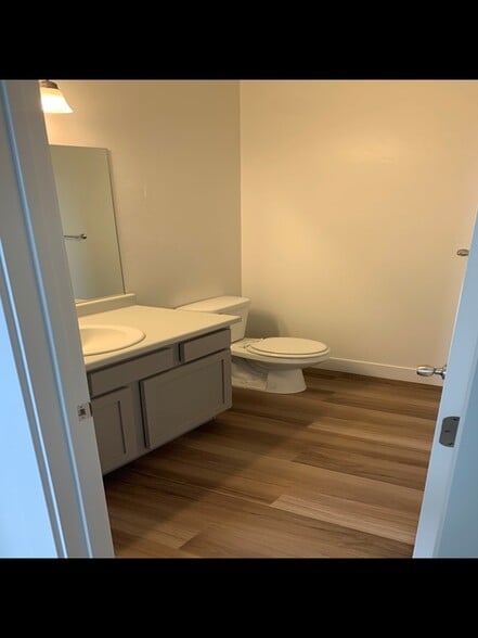 Building Photo - 505 N 360 W