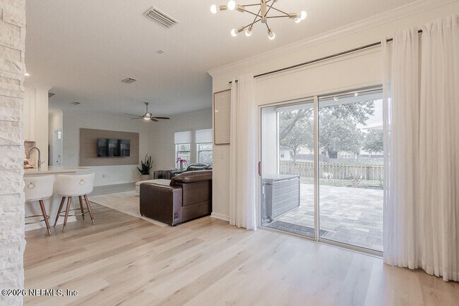 Building Photo - 1432 Greyfield Dr