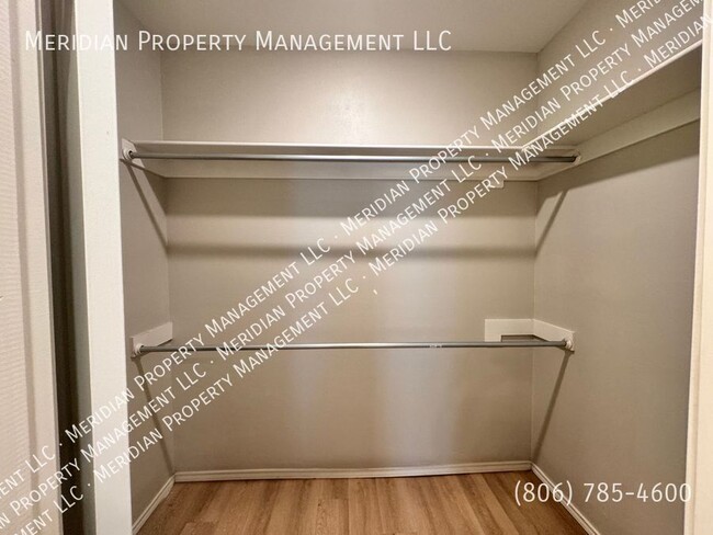 Building Photo - 5526 Itasca St