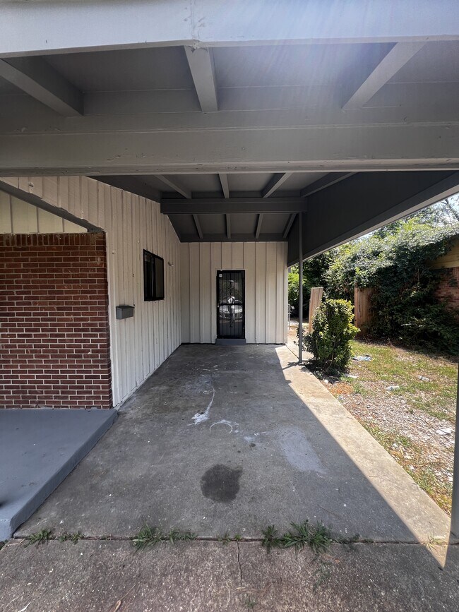 Building Photo - 4523 Lawrence Rd