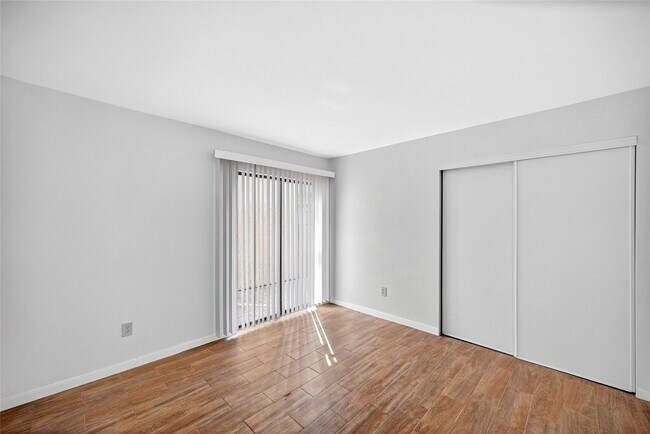 Building Photo - 5000 Milwee St