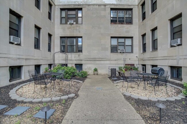 Building Photo - 2600 John F. Kennedy Blvd