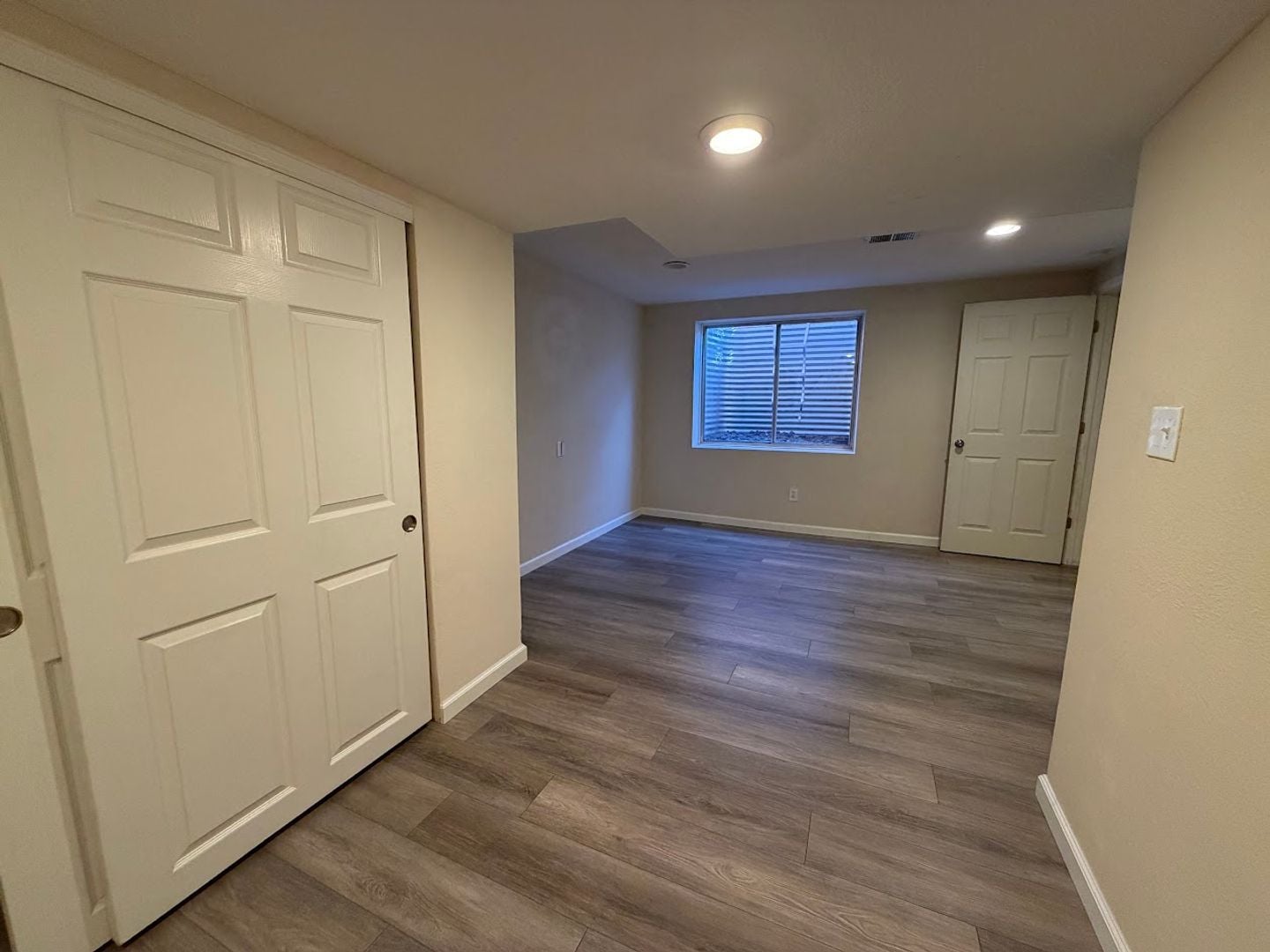 Building Photo - 12536 Forest Dr