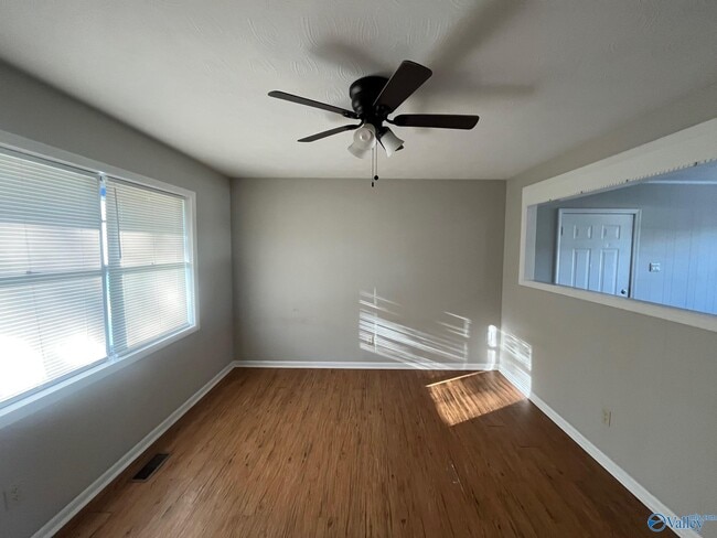 Building Photo - 1206 Eubanks St SW