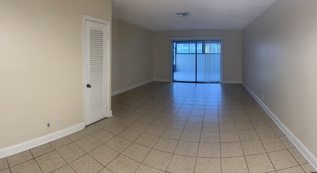 Building Photo - 139 Sparrow Dr