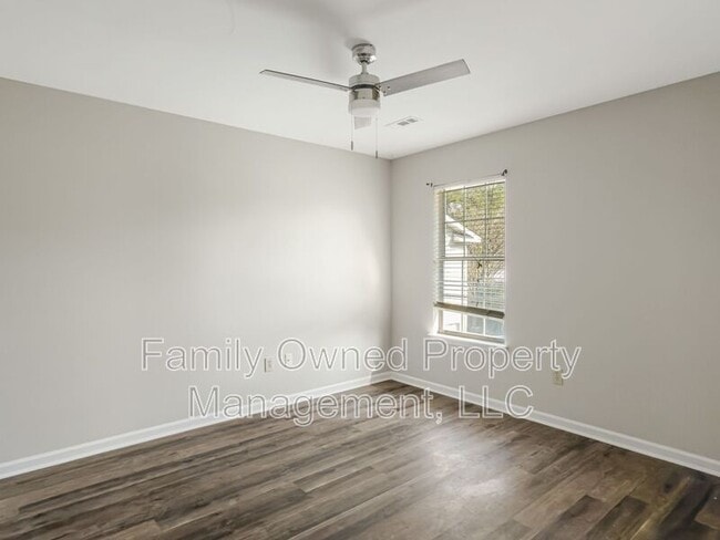 Building Photo - 2296 Boulder Ct