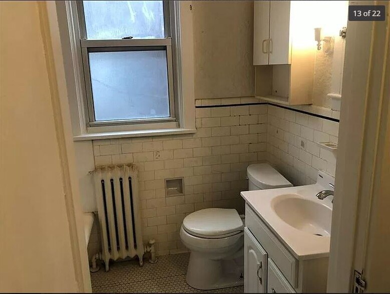 Bathroom - 3847 Brighton Rd